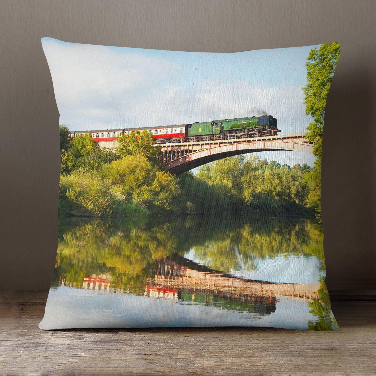 Duchess Of Sutherland On Victoria Bridge - 40 x 40 cm Cushion (JFS00037) Yoosh